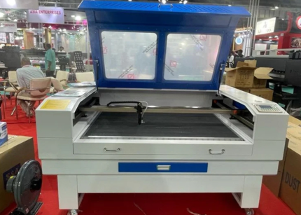 1390 Laser Engraving Machine